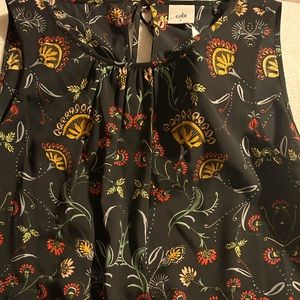 Cabi Folklore Top Size L - NWT